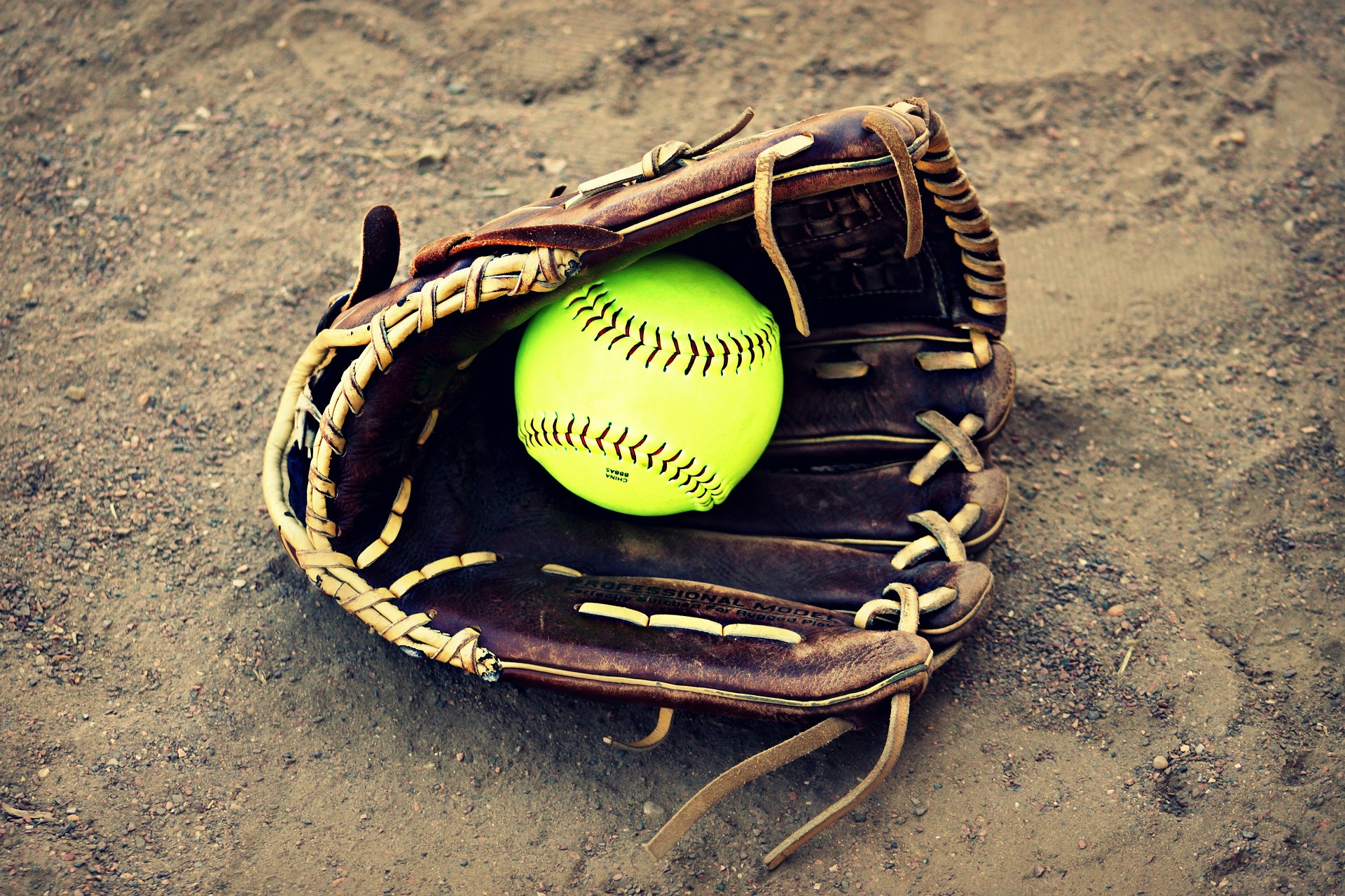 Adult Softball Leagues Near Me Fall